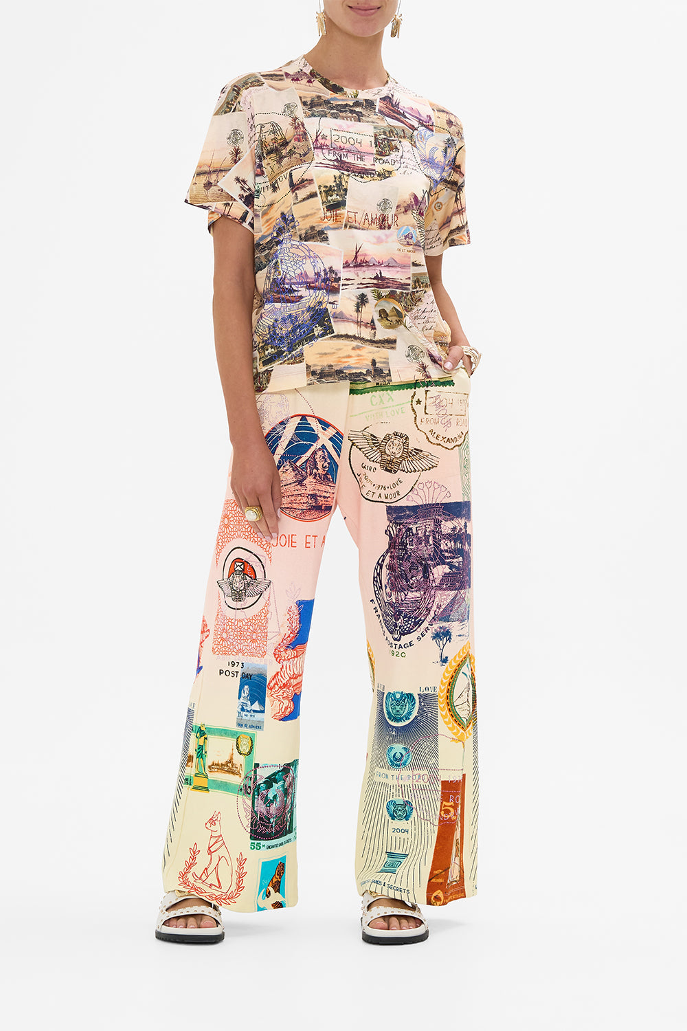 CAMILLA classic tee printed in Milla's Got Mail print. 