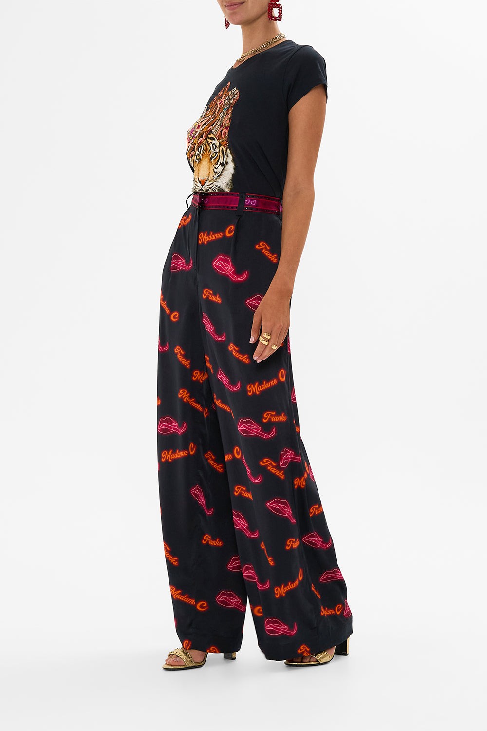 The CAMILLA SHORT SLEEVE CAMP COLLARED SHIRT HAUTE PASSPORT in our  print.