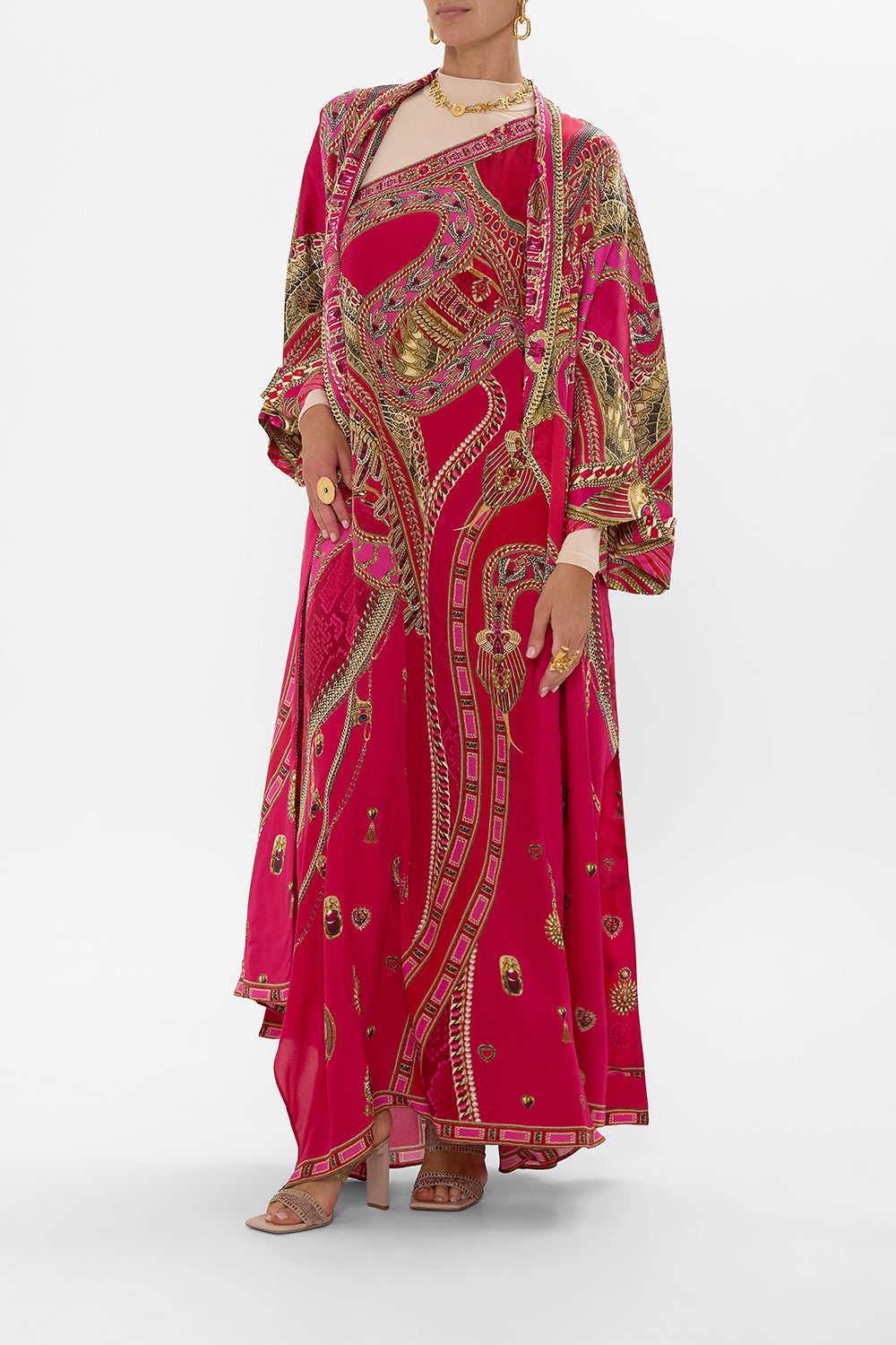 LONG ROBE WITH NARROW COLLAR KISSED BY A COBRA