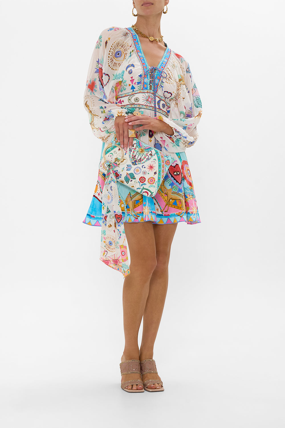 RING SCARF CLUTCH LIVING IN COLOUR