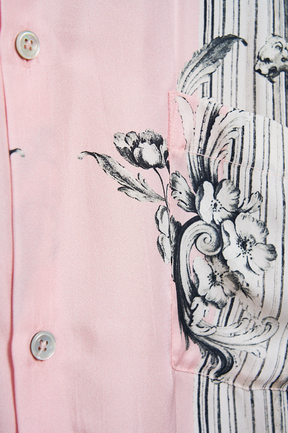 OVERSIZED SHIRT CAVE OF WONDERS