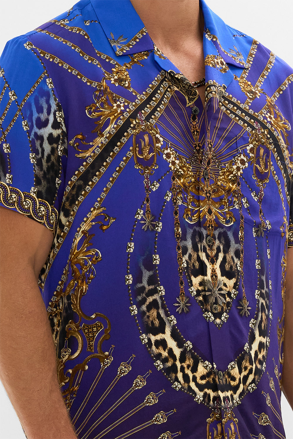 SHORT SLEEVE CAMP COLLARED SHIRT CARMO AND CARMELITAS