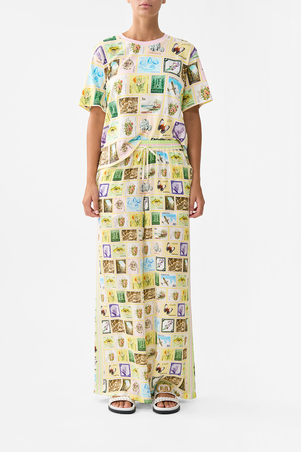 The CAMILLA KIMONO SLEEVE MINI DRESS LISBOA LUXE in our  print.