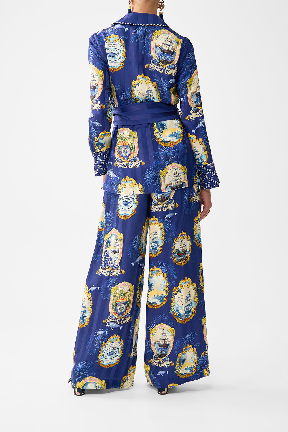 The CAMILLA CURVED COLLAR BLOUSE NOBLE ENDEAVOURS in our  print.