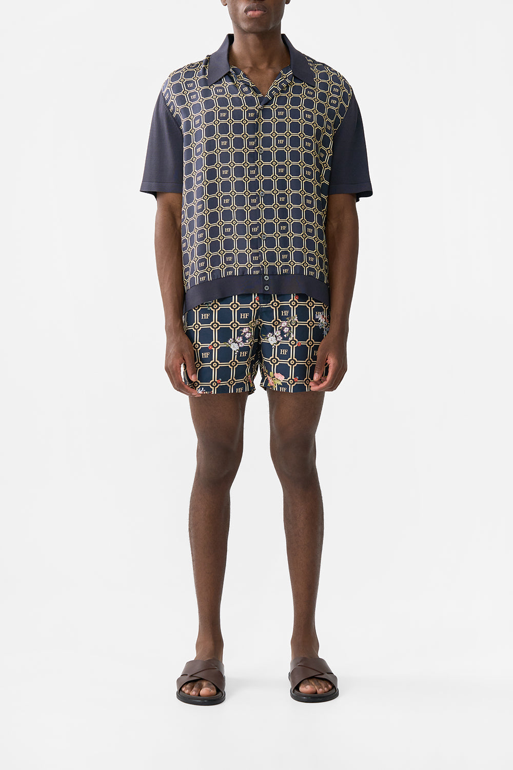 The CAMILLA SINGLE POCKET SHIRT ARCHES OF AMOR in our  print.