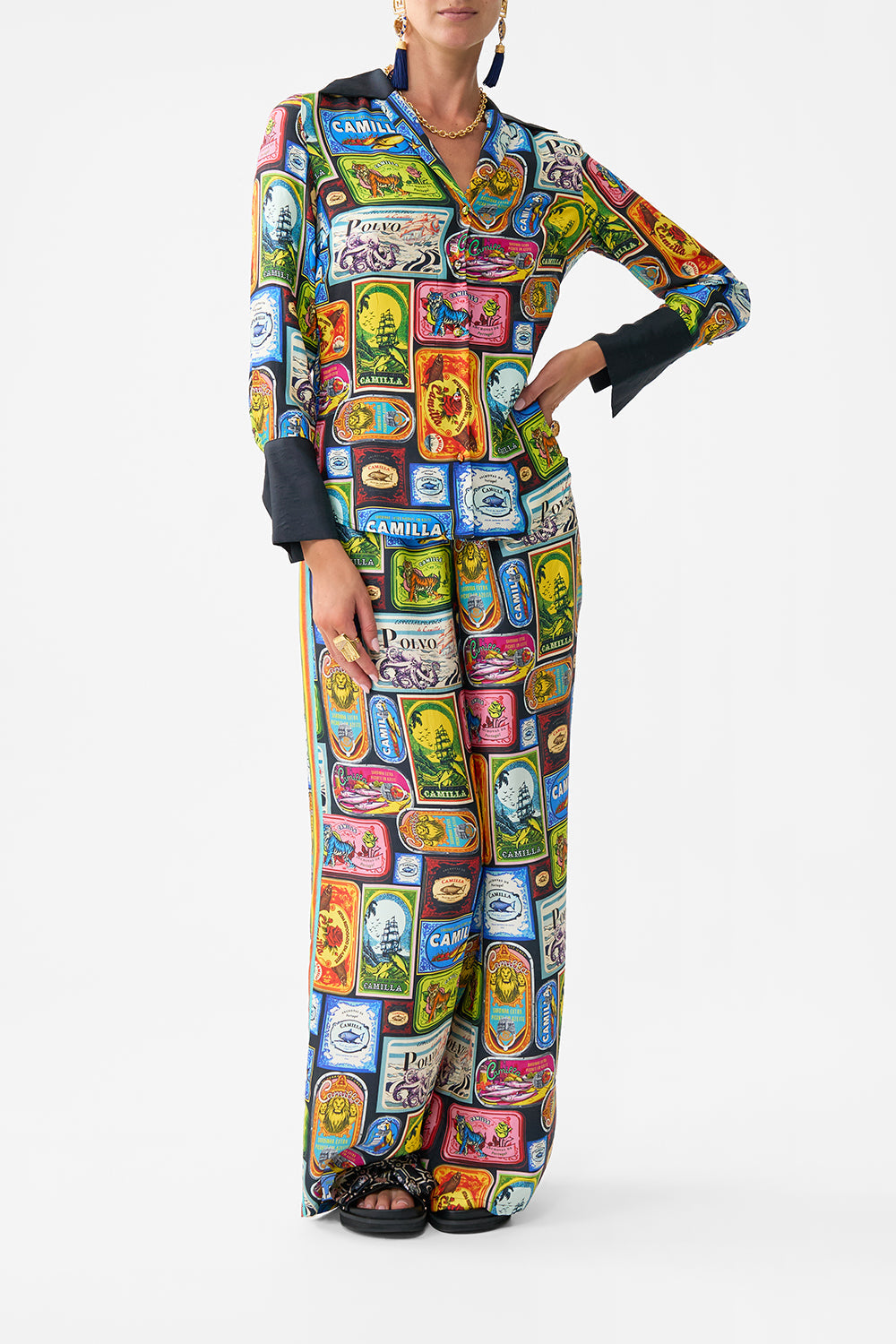 The CAMILLA KIMONO SLEEVE DRESS WITH SHIRRING DETAIL THRONE GAMES in our  print.