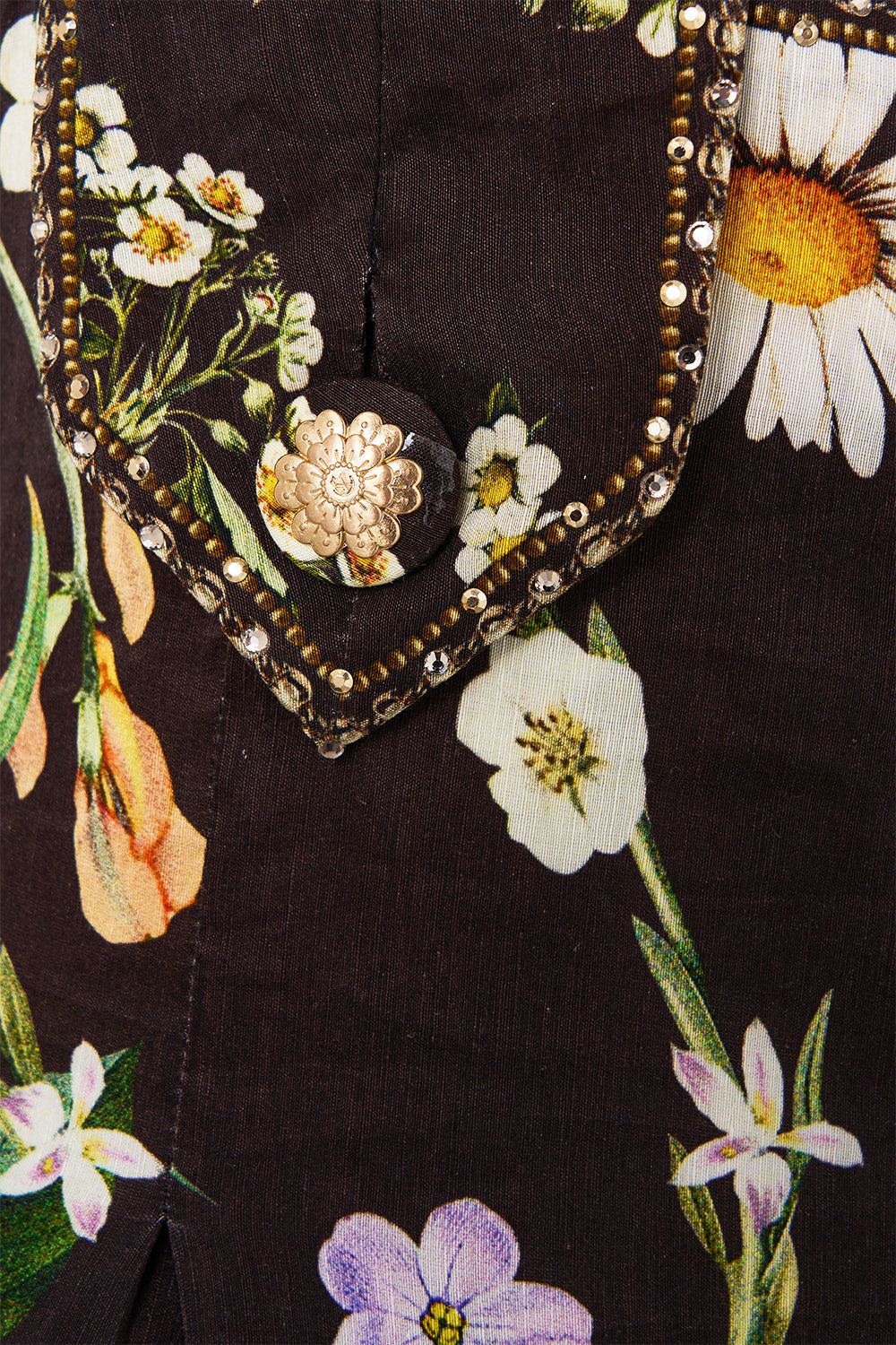 The CAMILLA MINI SHIRT DRESS SPIRIT OF SANTA MARIA in our  print.
