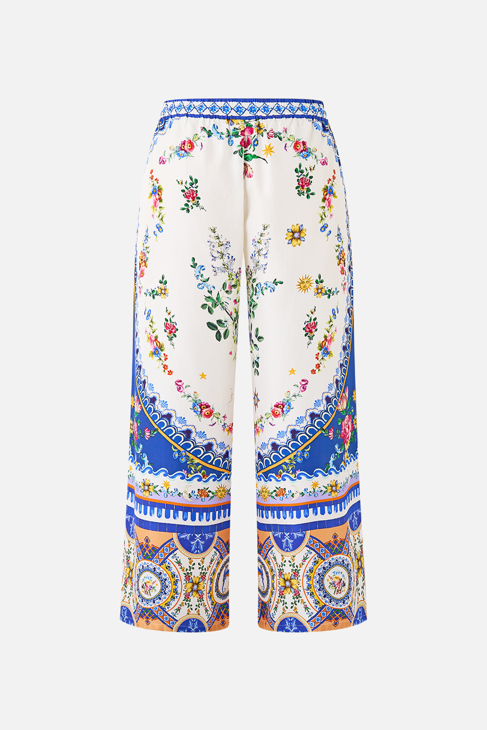 The CAMILLA T SHAPE LONG KAFTAN BASKED IN BAROQUE in our  print.