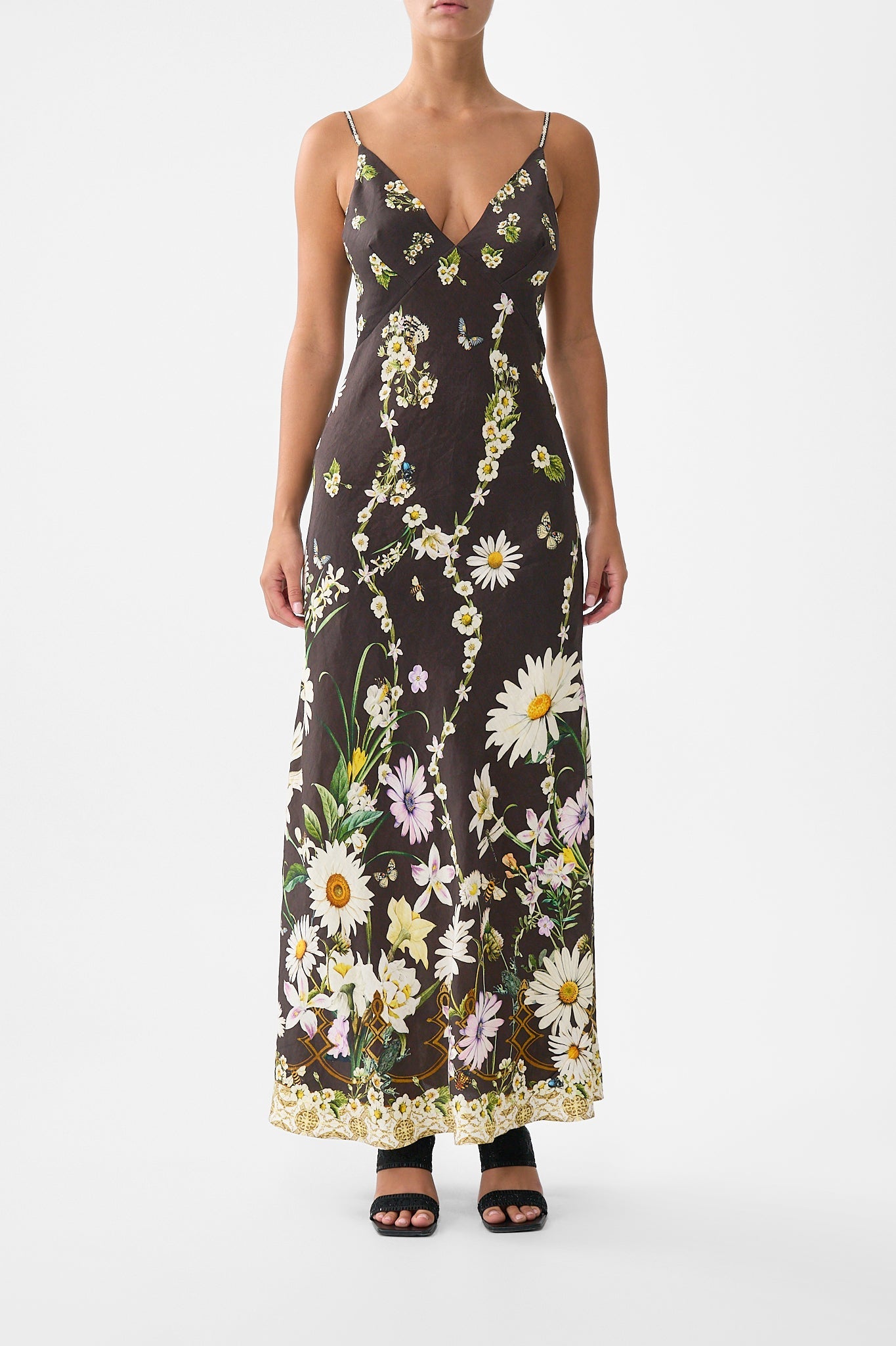 The CAMILLA SCOOP NECK SLOUCH TEE DOMINICAN DECADENCE in our  print.