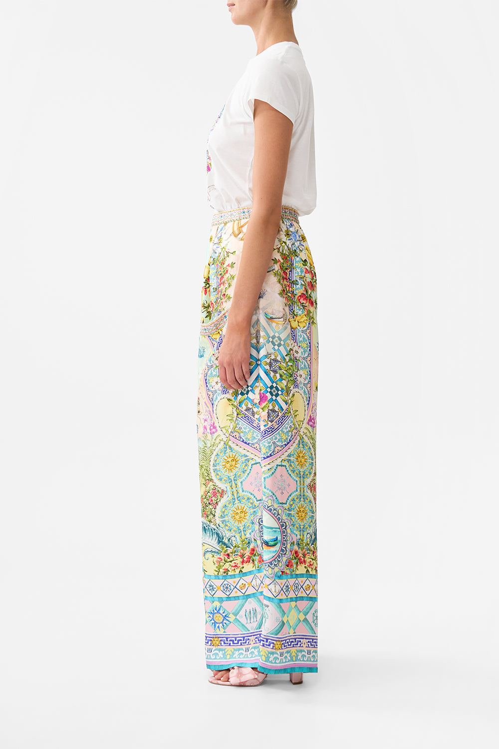 The CAMILLA DEEP V KAFTAN WITH CUT-OUT DETAIL AROMATIC TIGER FLOWER in our  print.