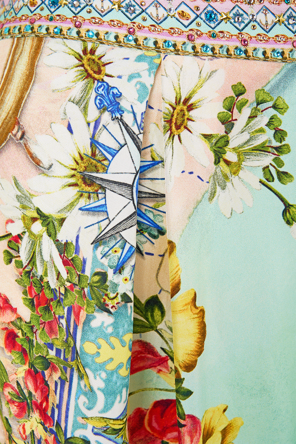 The CAMILLA DEEP V KAFTAN WITH CUT-OUT DETAIL AROMATIC TIGER FLOWER in our  print.