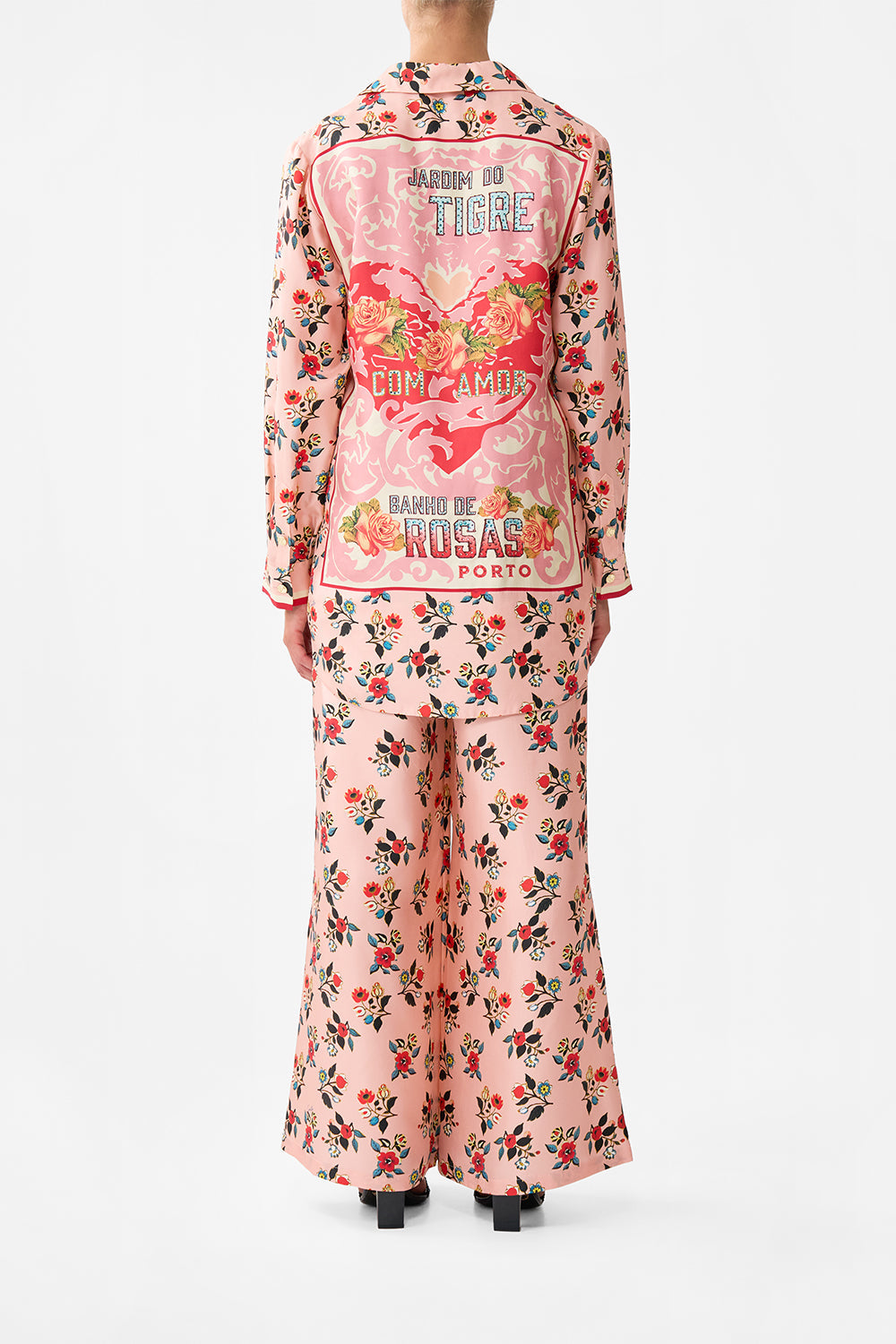The CAMILLA TUCK FRONT SHORT LUSCIOUS IN LISBON in our  print.