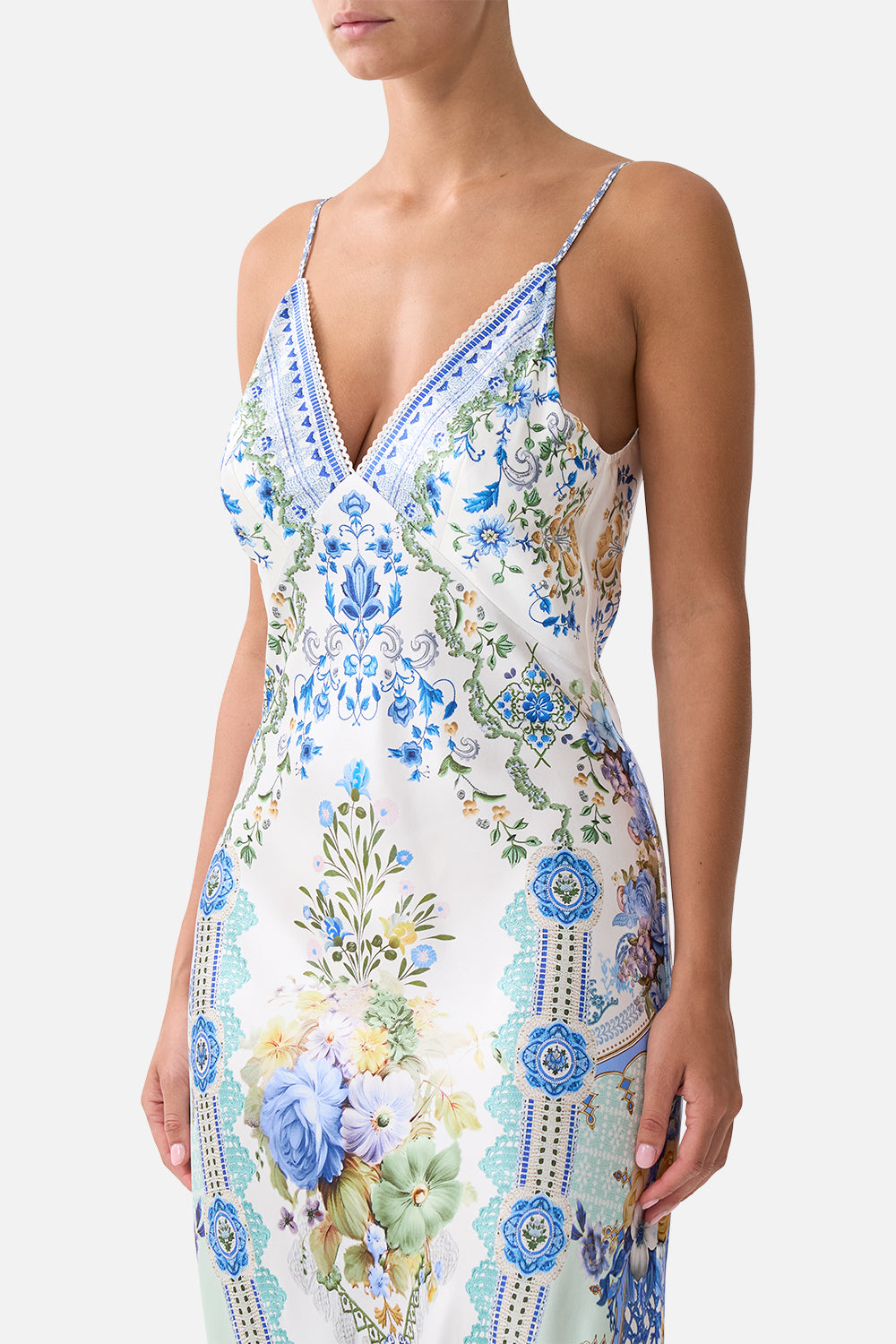 The CAMILLA FLARED SLEEVE DRESS BAZAAR BLOOMS in our BAZAAR BLOOMS print.