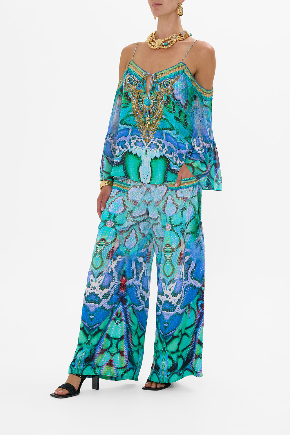 WIDE LEG TROUSER WITH FRONT POCKETS LAND OF WONDER