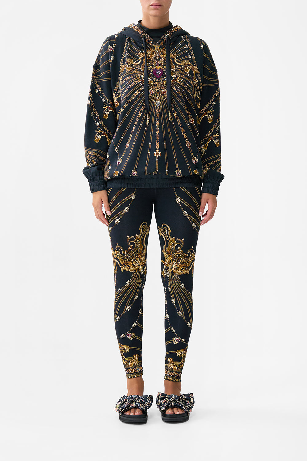 SILK BAND OVERSIZED HOODIE WITH POCKETS BAROQUE AROUND THE CLOCK