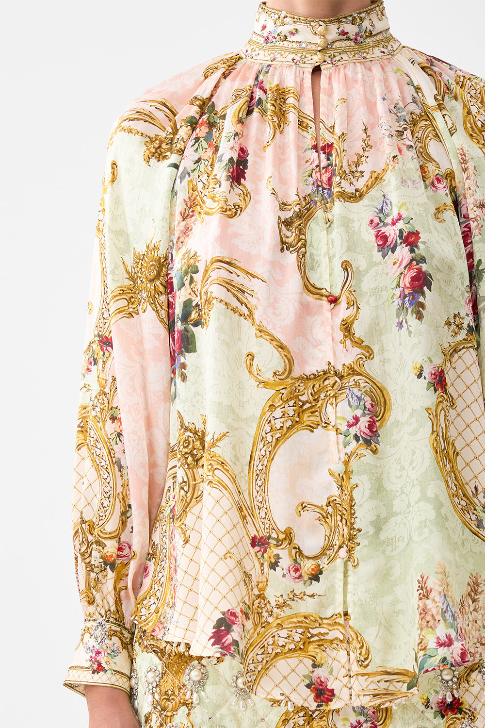 The CAMILLA HIGH WAISTED TIERED SKIRT AROMATIC AMOR in our  print.
