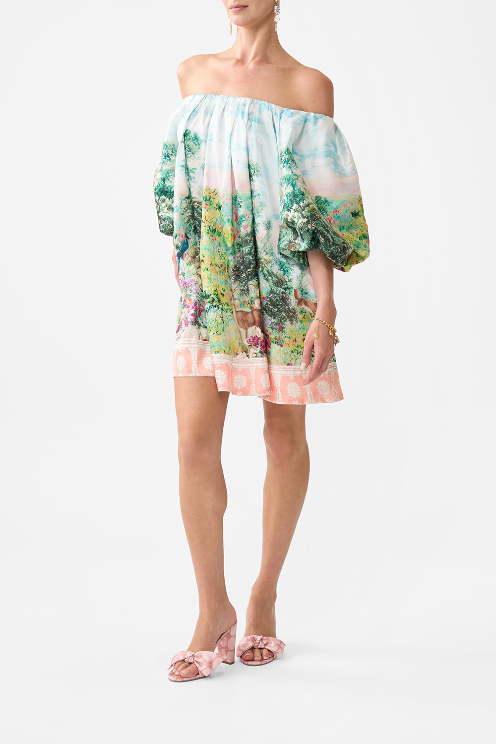 The CAMILLA LONG SLEEVE TUNIC DRESS DISH IT, DAISY in our  print.
