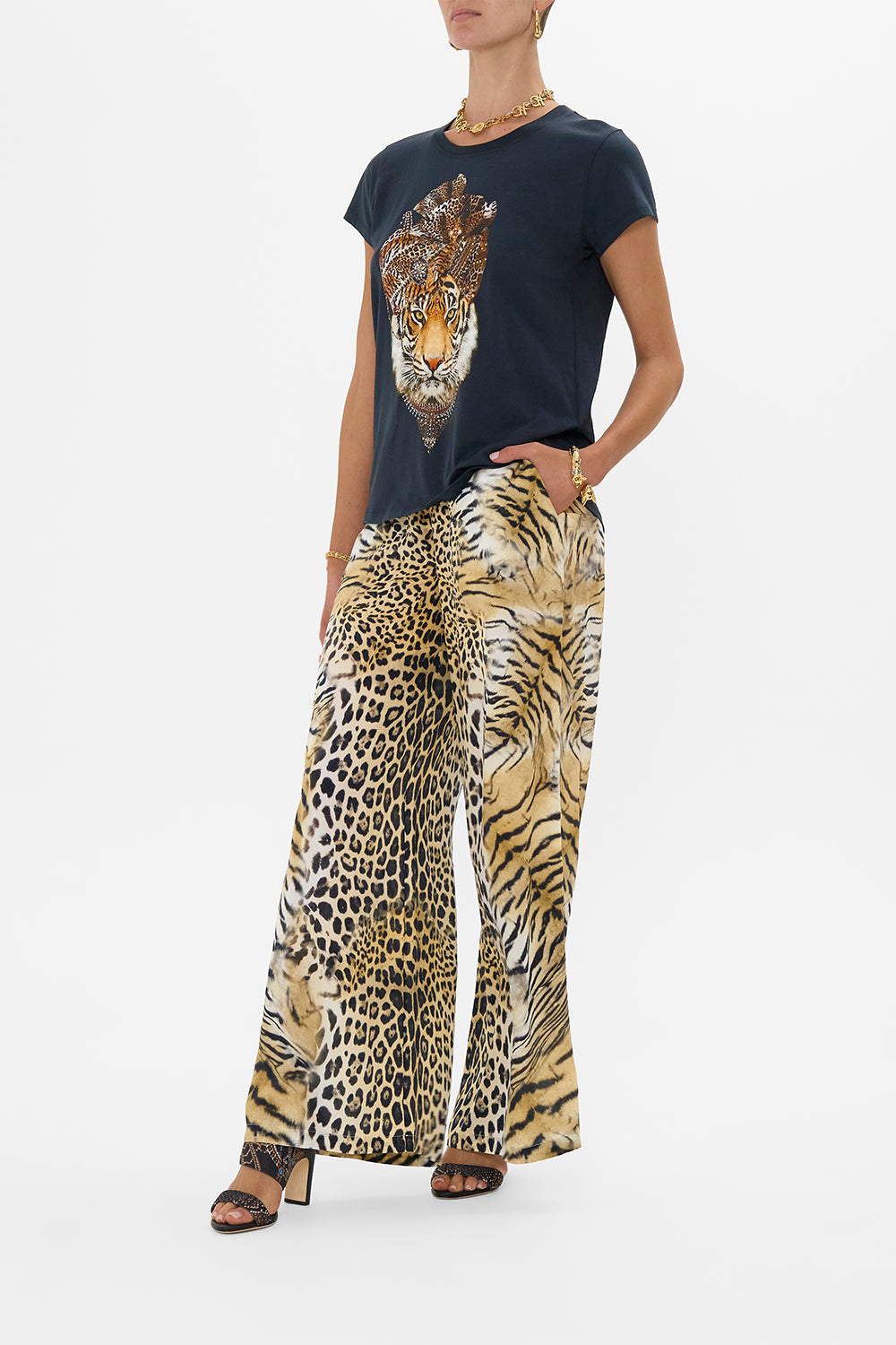 CURVED HEM FITTED TEE JAGUAR