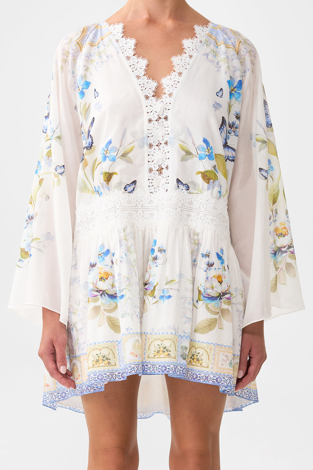 The CAMILLA SHORT SLEEVE SILK SHIRT WITH KNIT SLEEVE MY LUCKY STARS in our  print.