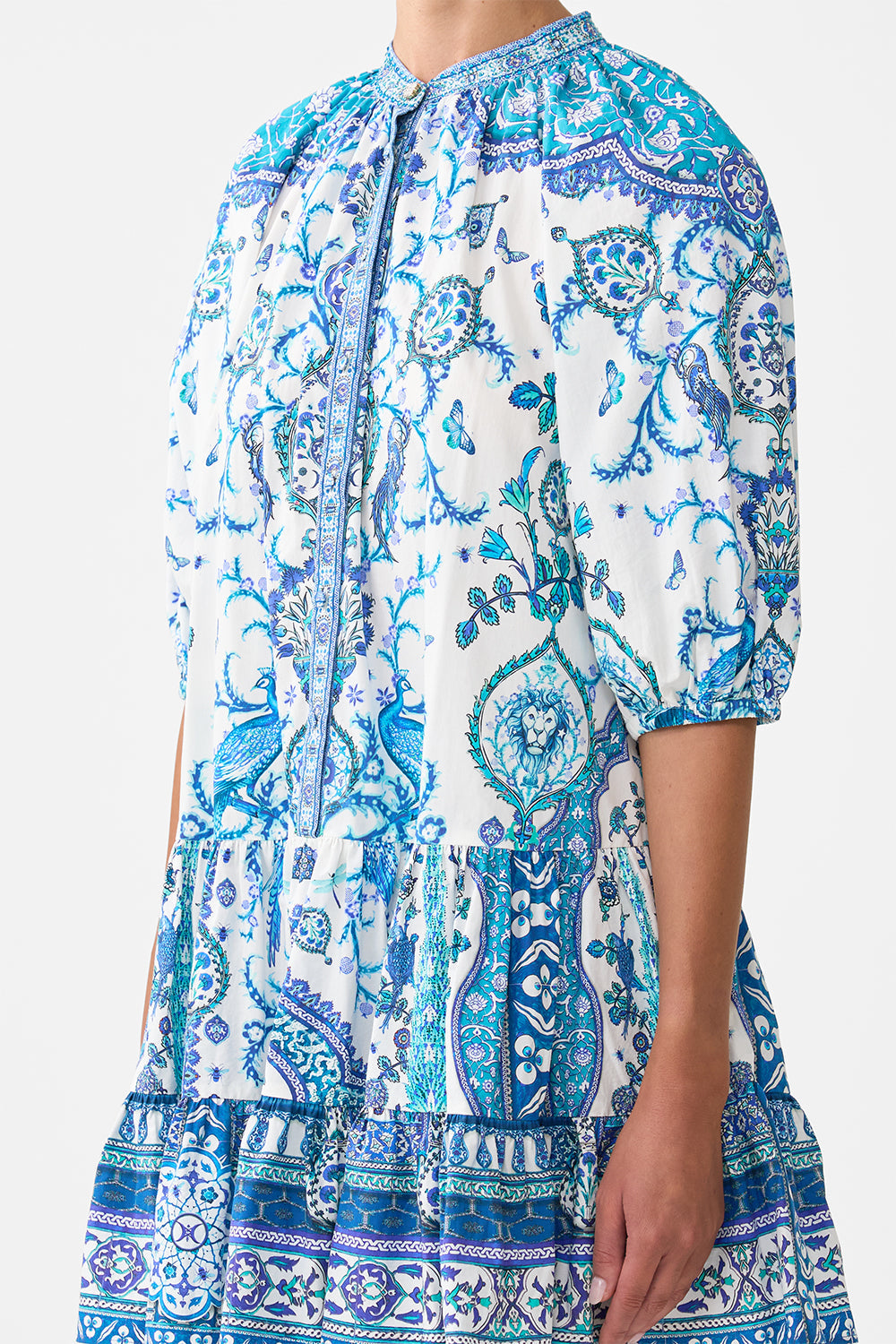 The CAMILLA PANELLED SIDE SPLIT TEE NOTES FROM THE ROAD in our  print.