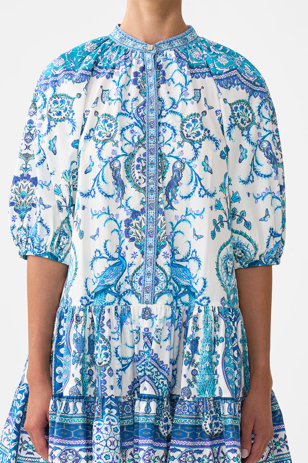 The CAMILLA PANELLED SIDE SPLIT TEE NOTES FROM THE ROAD in our  print.
