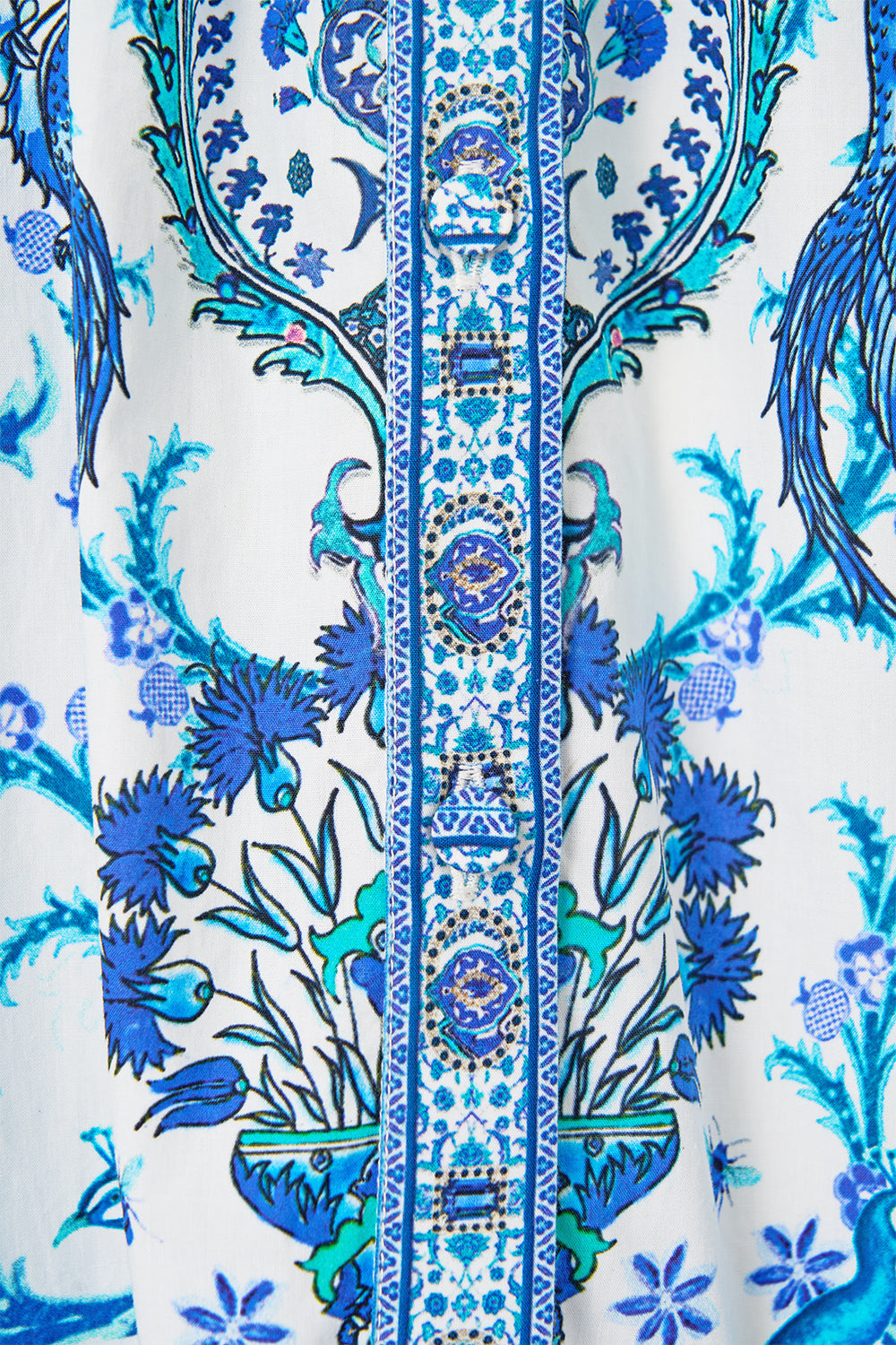 The CAMILLA PANELLED SIDE SPLIT TEE NOTES FROM THE ROAD in our  print.