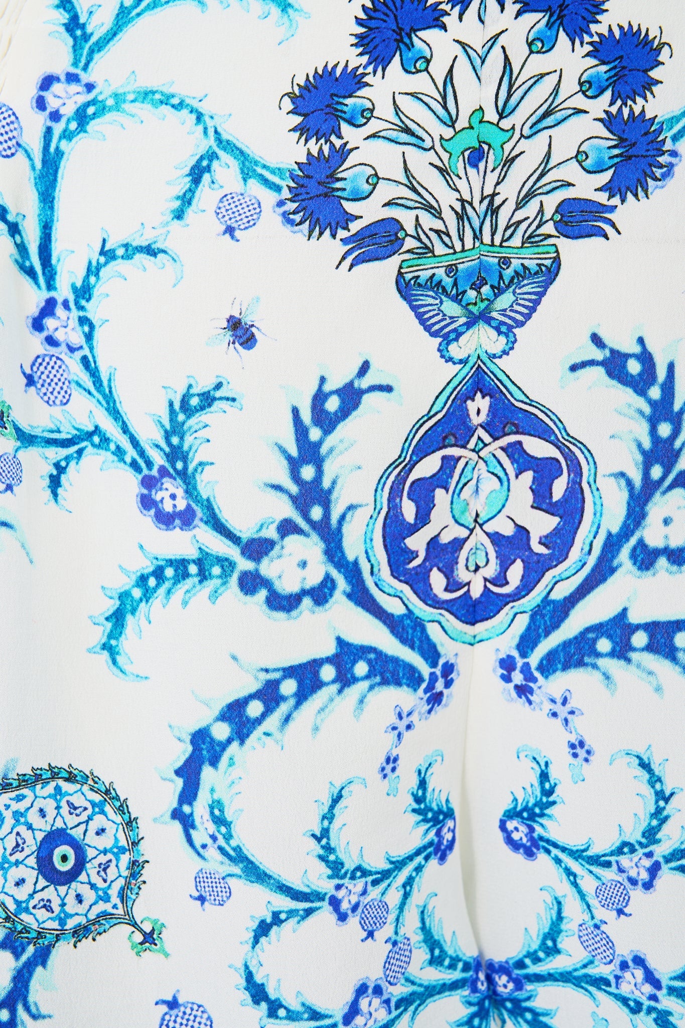 The CAMILLA SHORT KIMONO WRAP TALES OF TOPKAPI PALACE in our  print.