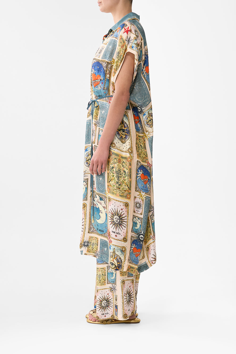 The CAMILLA V NECK BATWING KAFTAN OTTOMAN DYNASTY in our  print.