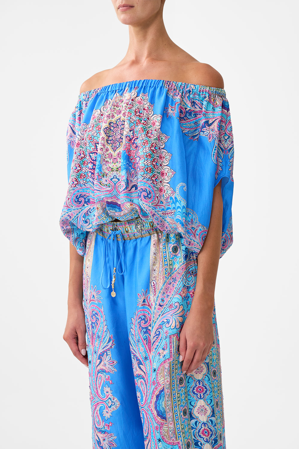 The CAMILLA CROPPED RELAXED SHIRT A CERAMIC GARDEN in our  print.