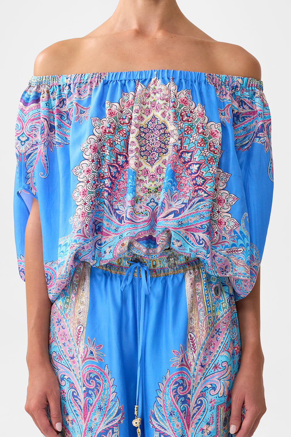 The CAMILLA CROPPED RELAXED SHIRT A CERAMIC GARDEN in our  print.