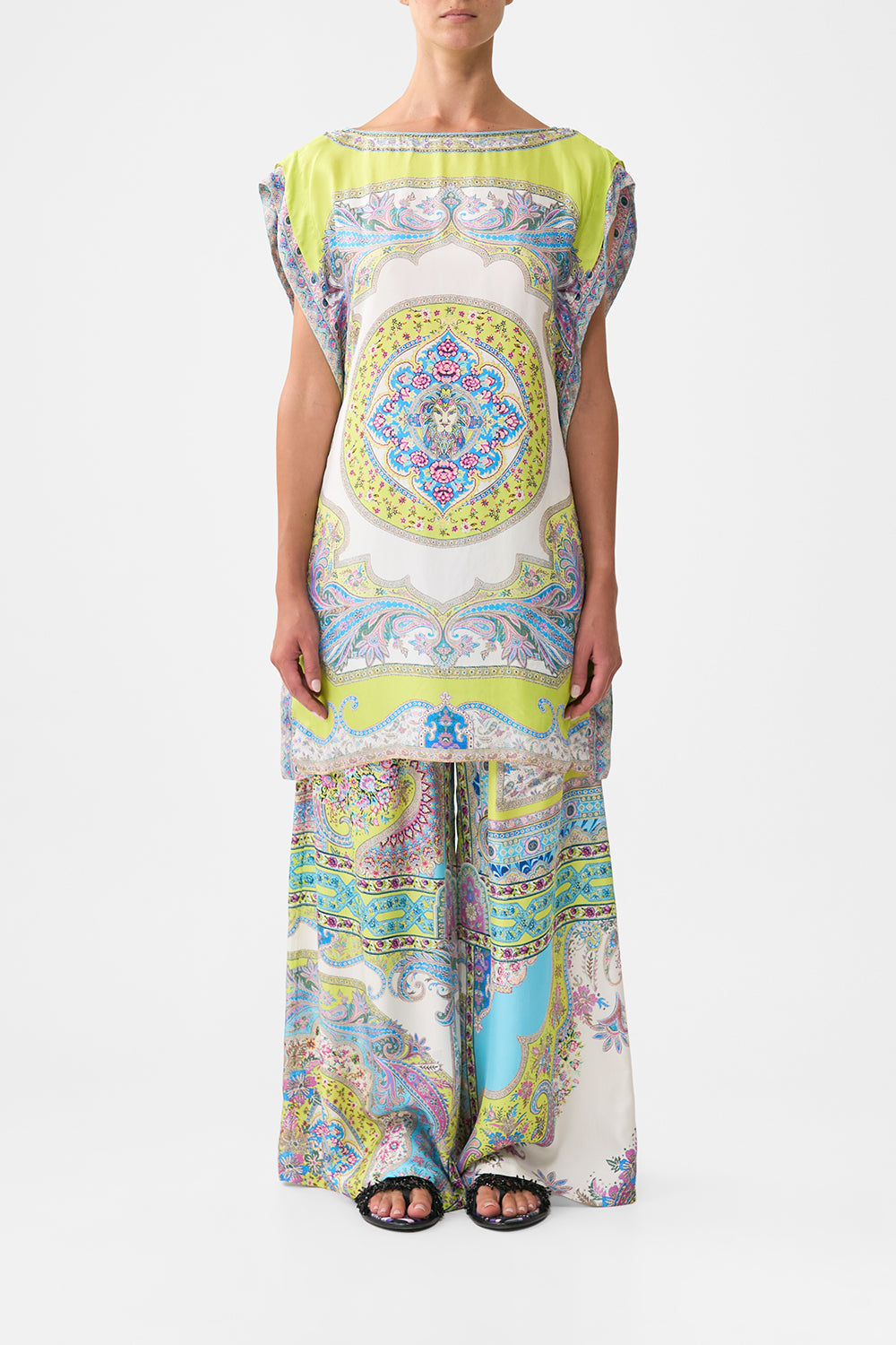 The CAMILLA V-NECK LONG BIAS SLIP DRESS WITH TRAIN BOTANICAL BALLADS in our BOTANICAL BALLADS print.