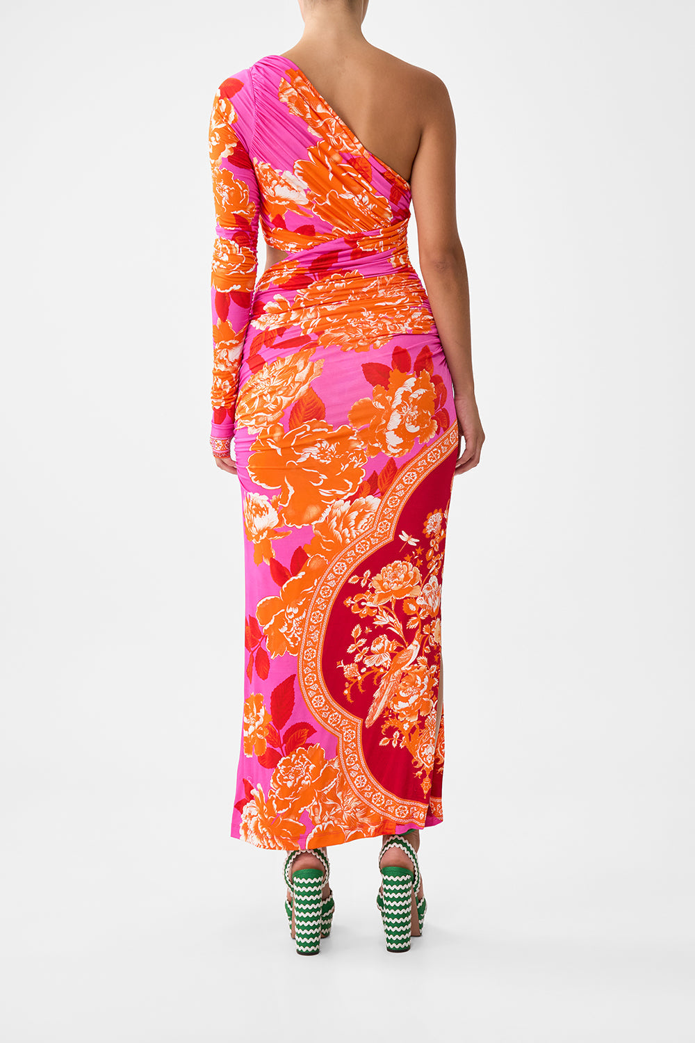 The CAMILLA SHORT KAFTAN WITH CUFF ANIMAL ALCHEMY in our  print.