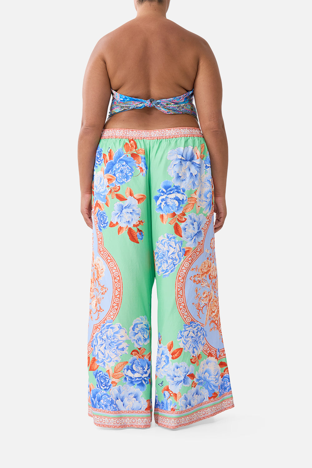 The CAMILLA STRAIGHT LEG PANT AMULETS AND ALCHEMY in our AMULETS AND ALCHEMY print.