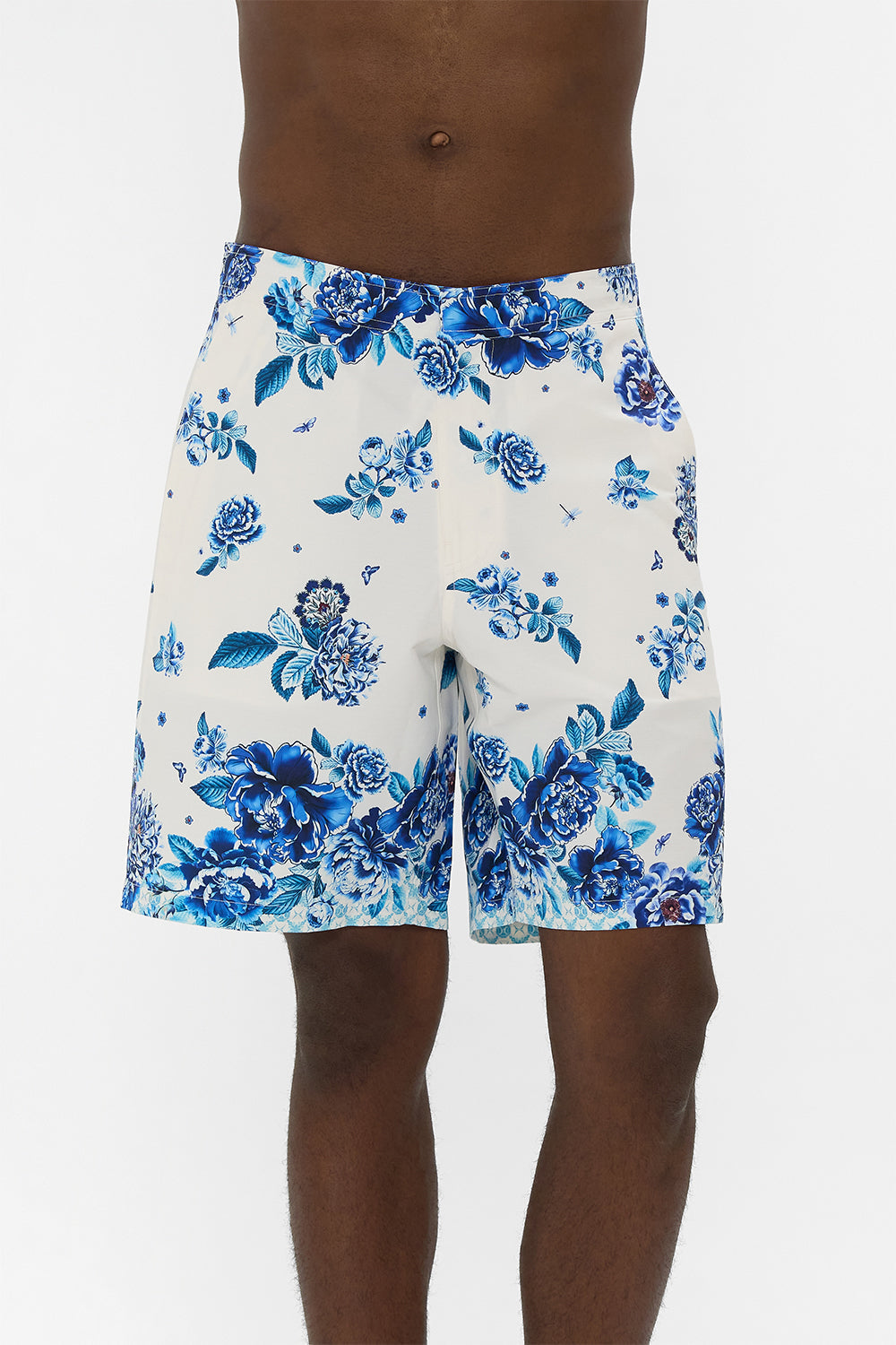The CAMILLA NORTH SOUTH TOTE ISNIK LULLABY in our ISNIK LULLABY print.
