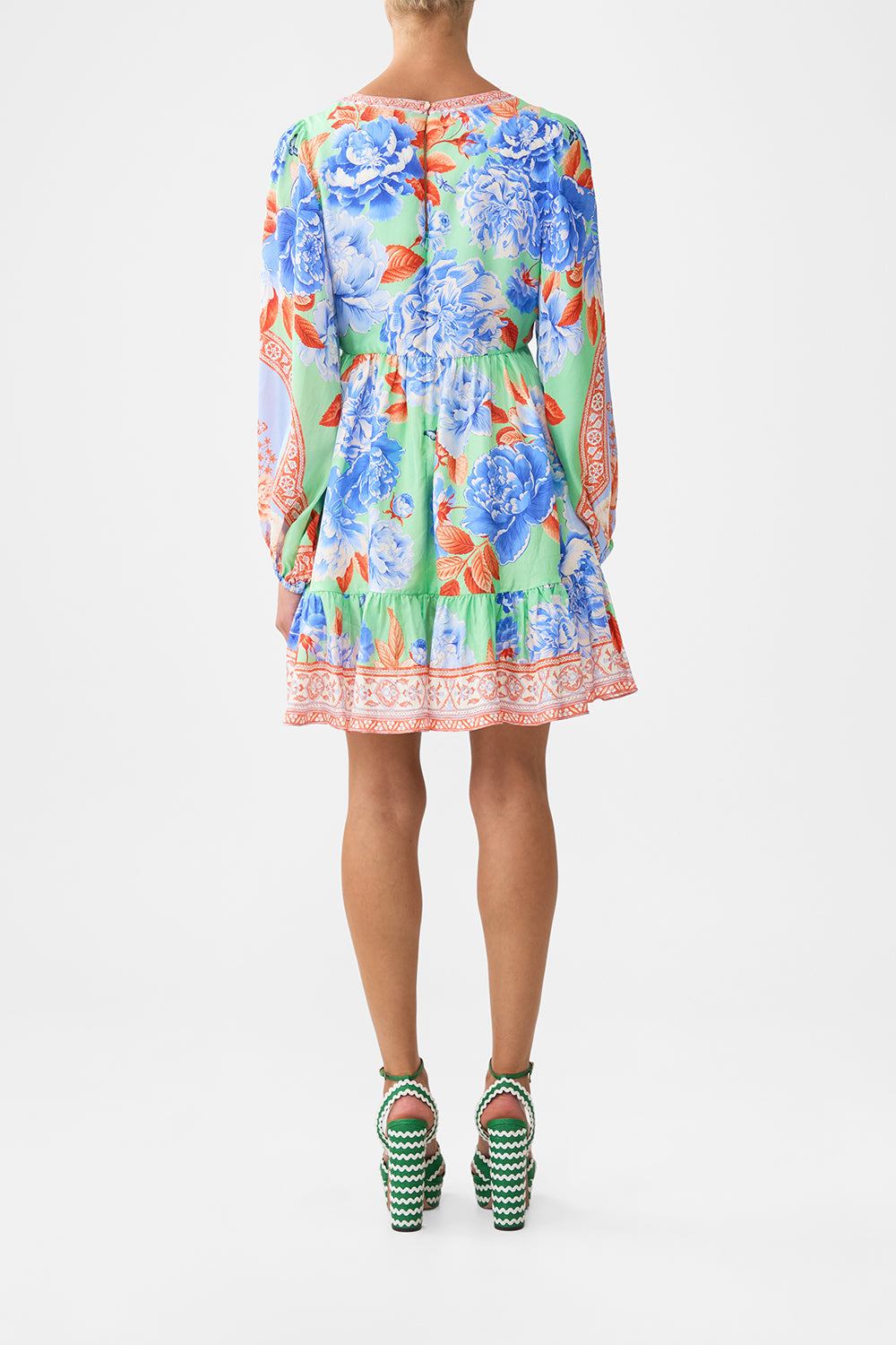 The CAMILLA DETACHABLE PUSSY BOW RAGLAN BLOUSE THE IMPERIAL GATE in our  print.