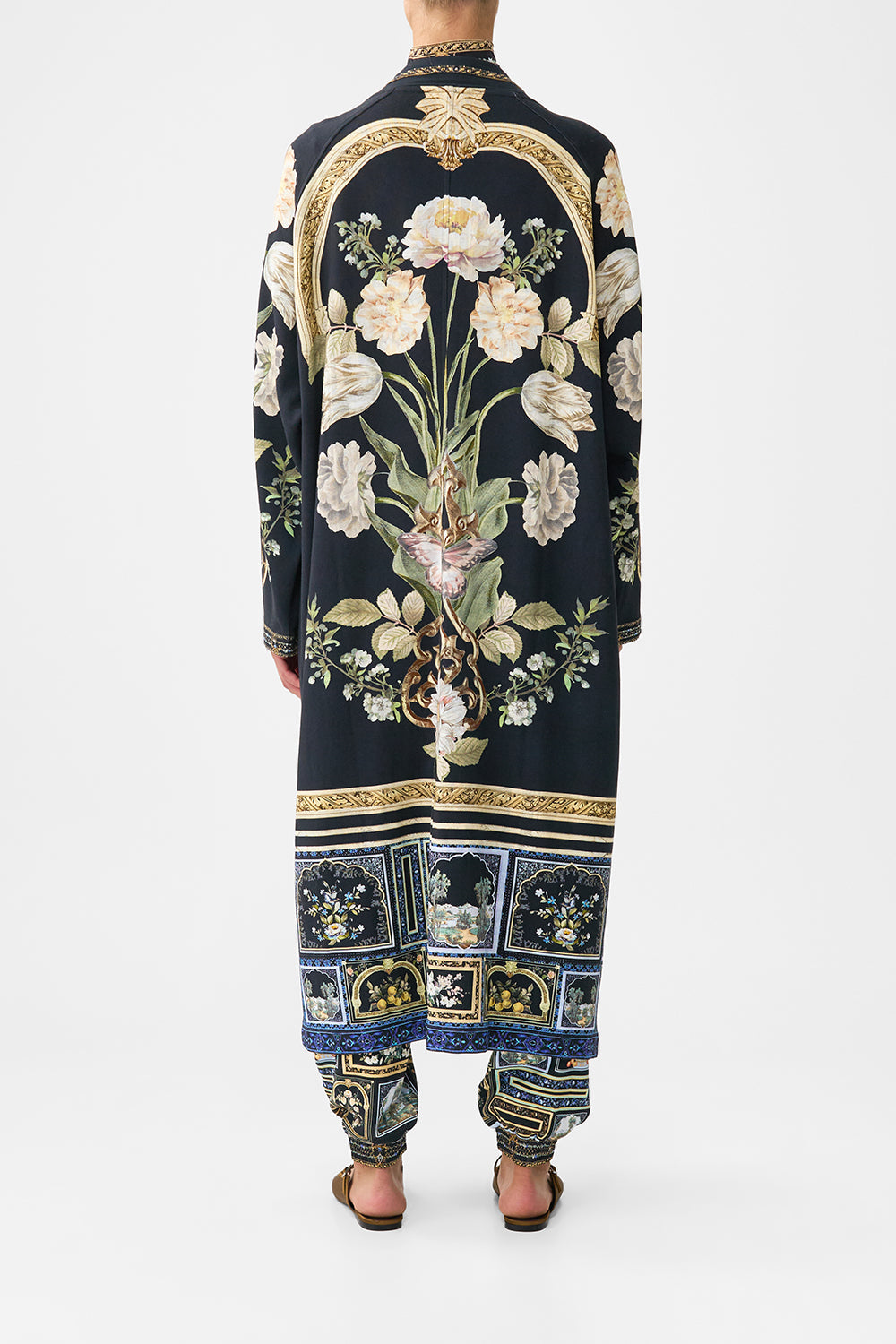The CAMILLA POCKET DRESS WITH LOW BACK & WIDE SLEEVES SULTANAHMET SUMMER in our SULTANAHMET SUMMER print.