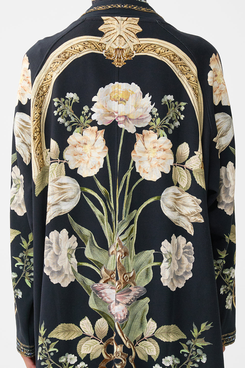 The CAMILLA POCKET DRESS WITH LOW BACK & WIDE SLEEVES SULTANAHMET SUMMER in our  print.