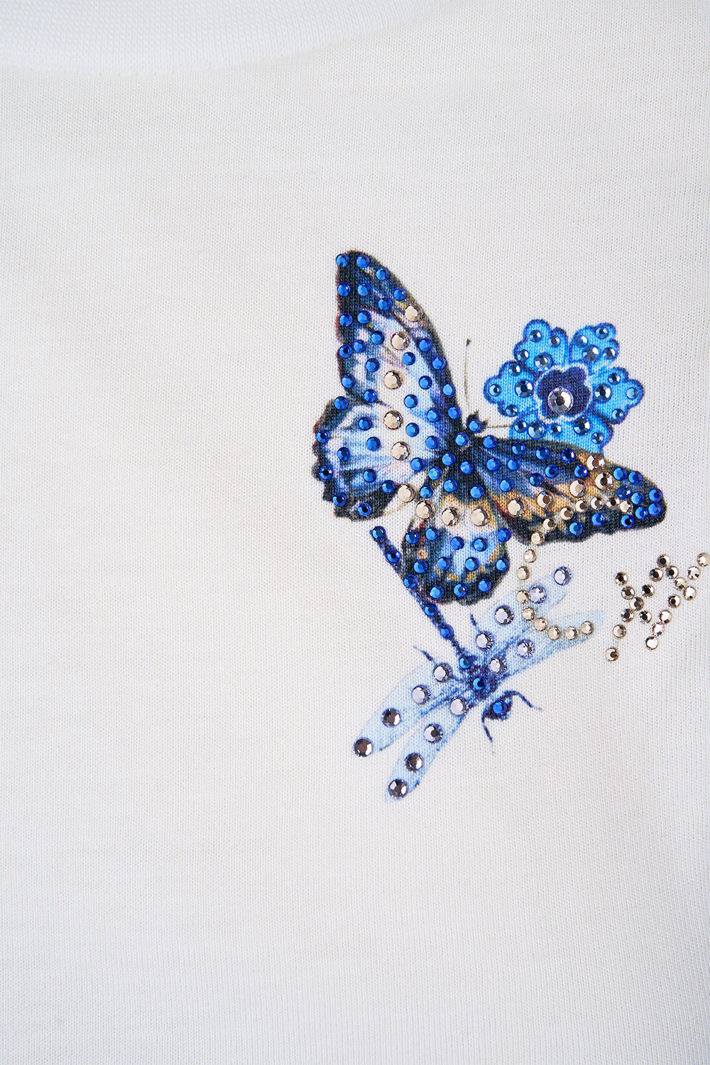 The CAMILLA OVERSIZED ROBE ILLUSTRATION NATION in our  print.