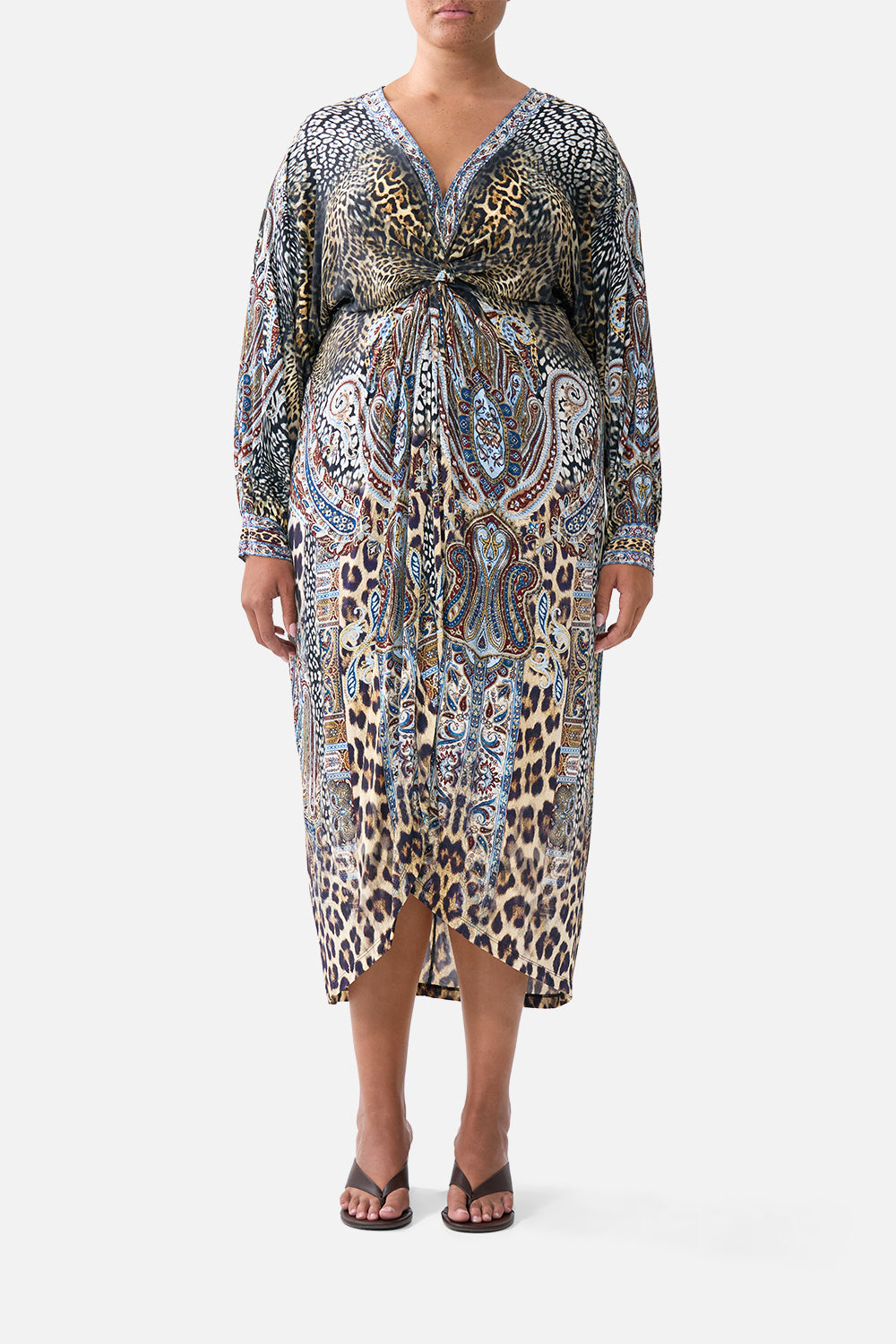 The CAMILLA SHORT SLEEVE KAFTAN WITH TIE WAIST FELINE FOLKLORE in our  print.