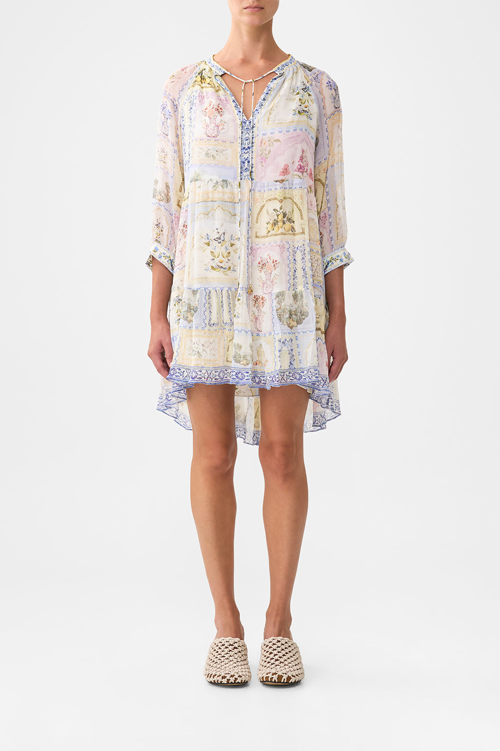 The CAMILLA SMALL CANVAS CLUTCH OTTOMAN DYNASTY in our  print.