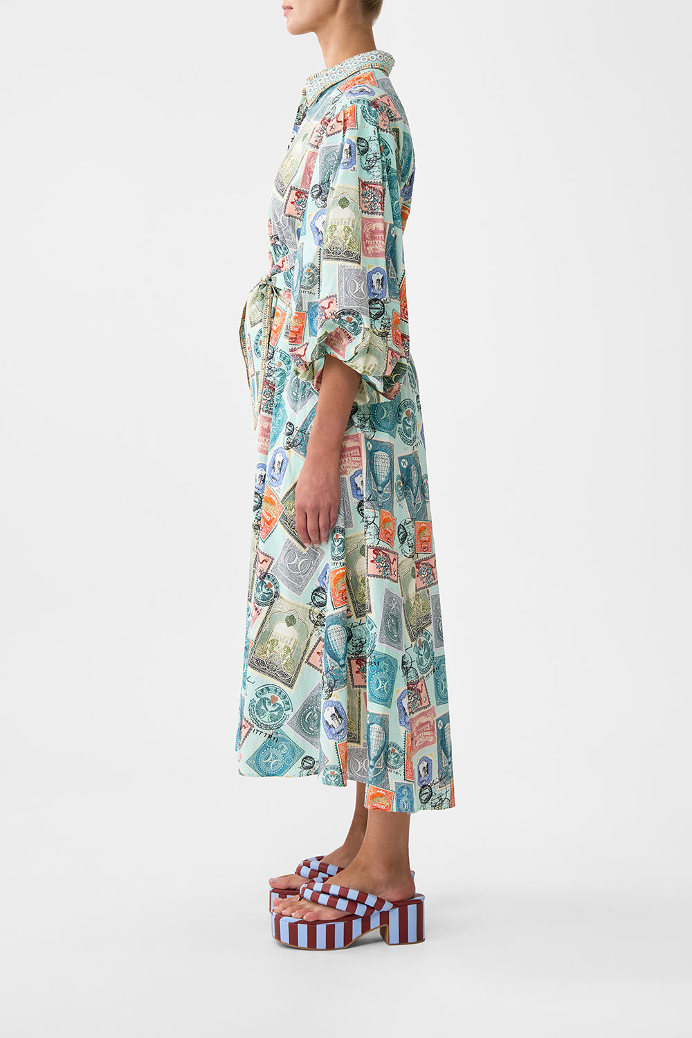 The CAMILLA SHORT KIMONO WRAP OTTOMAN OPULENCE in our  print.
