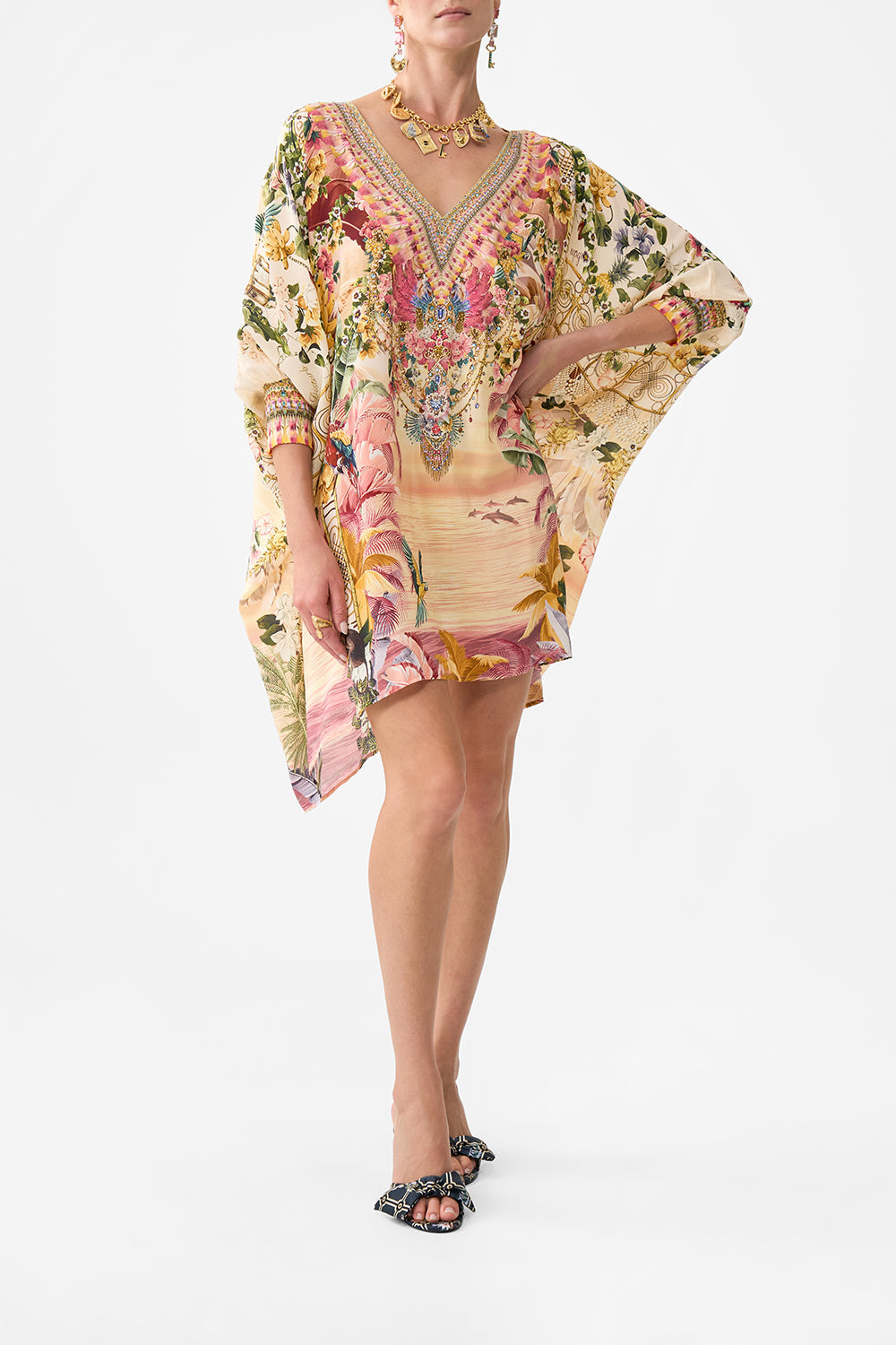 SHORT KAFTAN WITH CUFF WELCOME TO THE WHITE LOTUS
