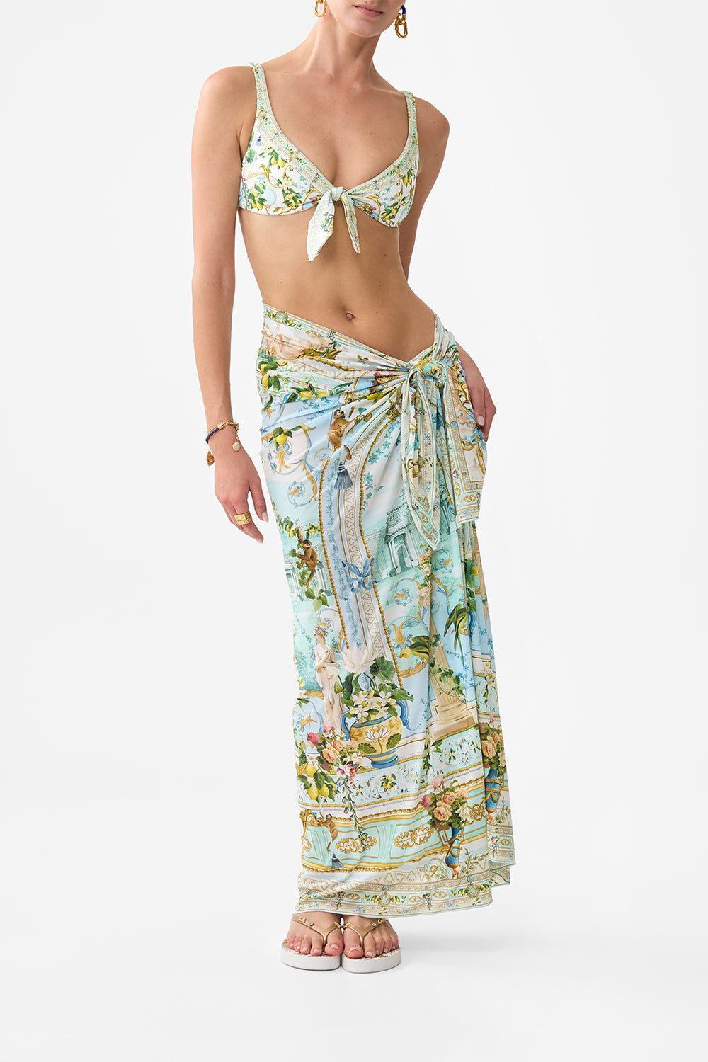 LONG SARONG VENUS ON A VESPA