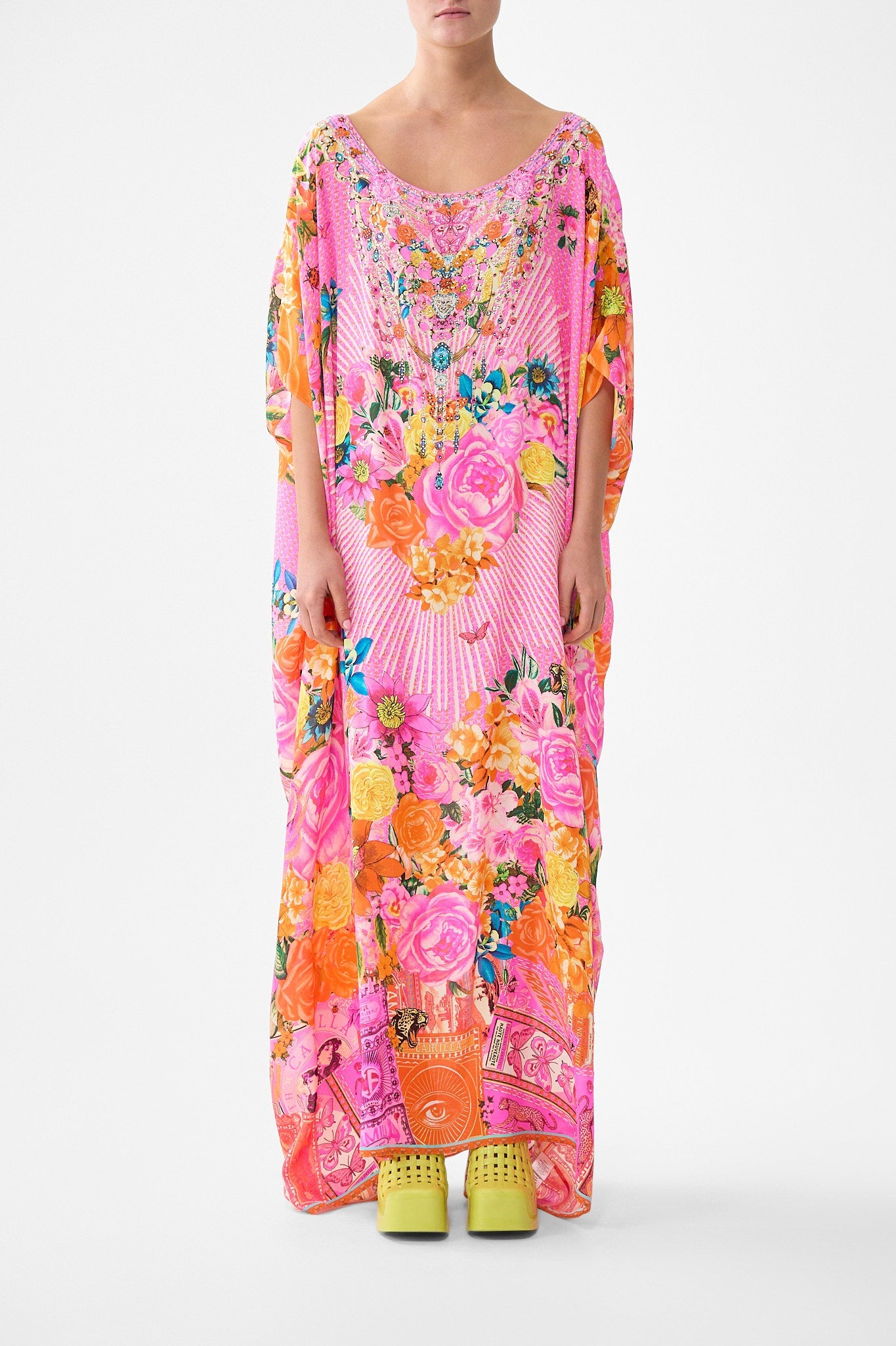 The CAMILLA LONG SLEEVE HALF PLACKET TUNIC SHIRT FELINE FOLKLORE in our  print.