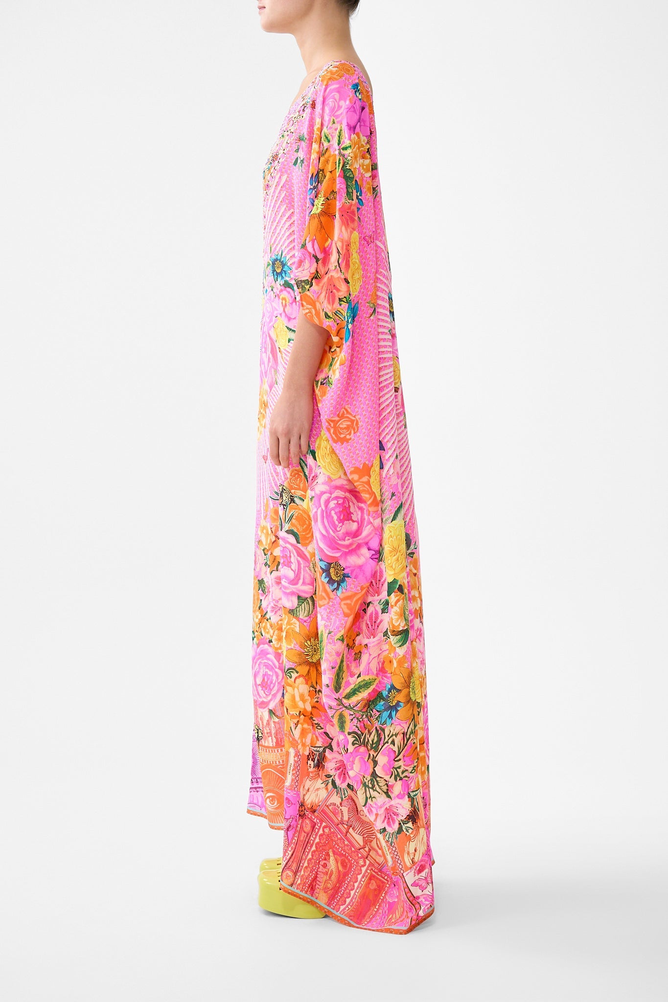The CAMILLA LONG SLEEVE HALF PLACKET TUNIC SHIRT FELINE FOLKLORE in our  print.