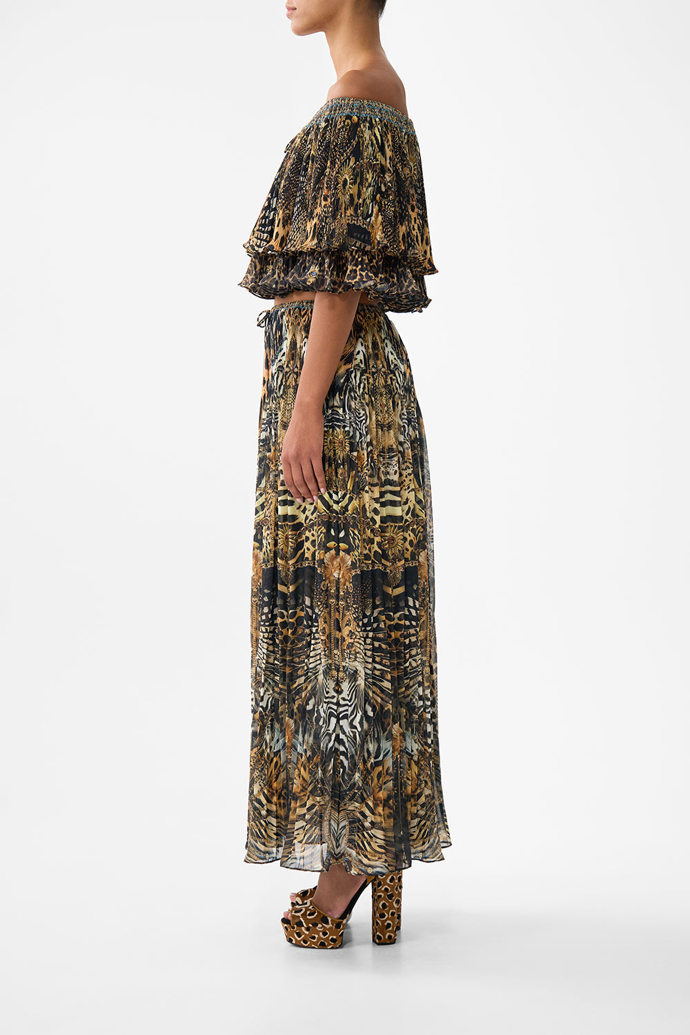 The CAMILLA SHORT LENGTH BOARDSHORT WITH ELASTIC WAIST KAPADOKYA KITSCH in our  print.