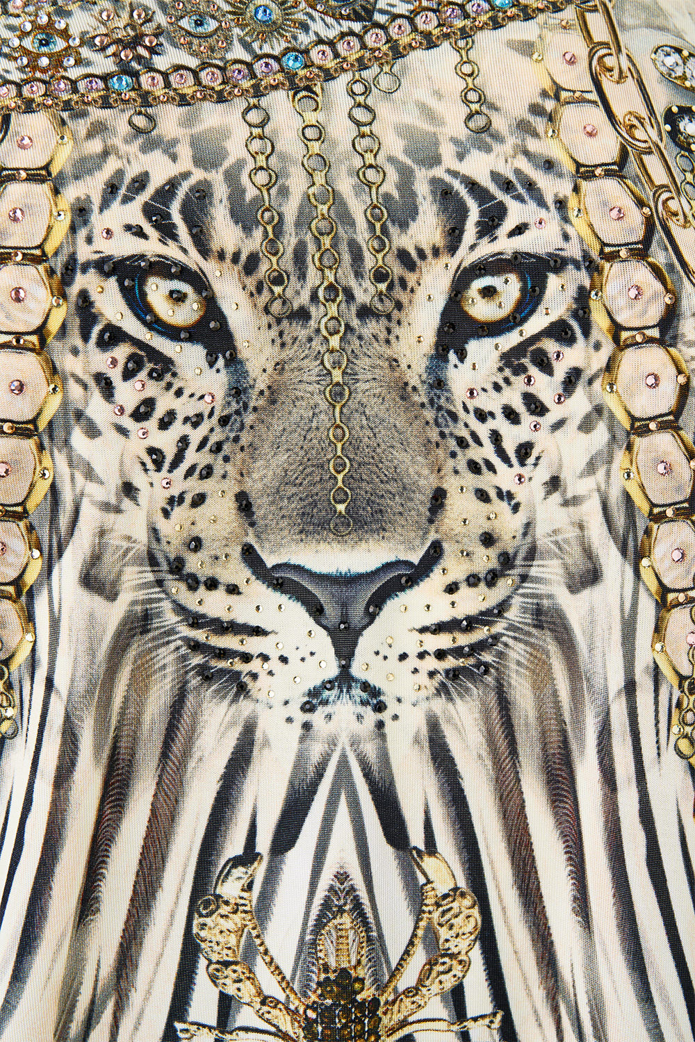 The CAMILLA RAGLAN SLEEVE BLOUSE WITH CUFF SULTANS AND QUEENS in our SULTANS AND QUEENS print.