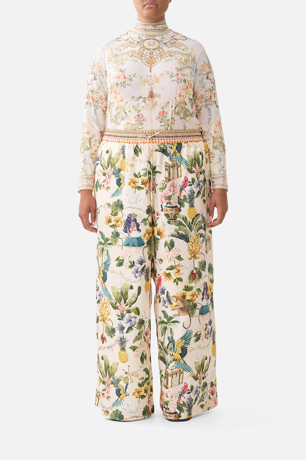 The CAMILLA KIMONO SLEEVE DRESS WITH SHIRRING DETAIL OTTOMAN OPULENCE in our  print.