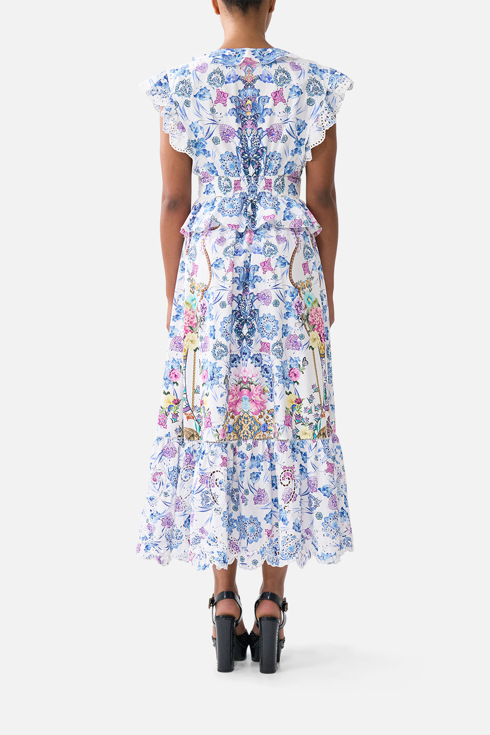 The CAMILLA LEGGINGS OTTOMAN ELEGANCE in our  print.
