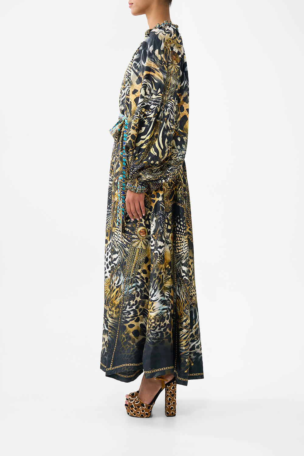 The CAMILLA LONG KAFTAN WITH WAIST DETAIL TWILIGHT IN ISTANBUL in our  print.
